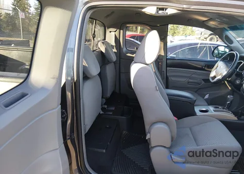 2013 Toyota Tacoma z USA, uszkodzony, nr VIN 5TFUX4EN9DX019300